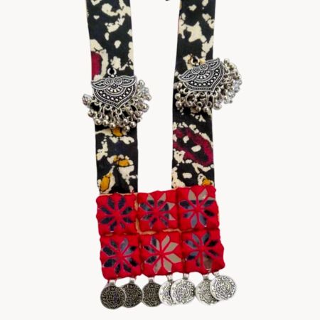 Black And Red Mirror Long Necklace